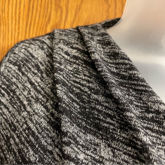 Aritzia Wilfred Free Bodycon Long Sleeve Midi Dress in Heather Grey Size… - Picture 8 of 13